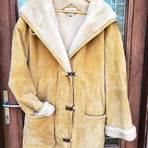 Gen. Suede, Faux-Sherpa Lining. Lg. Yummy!